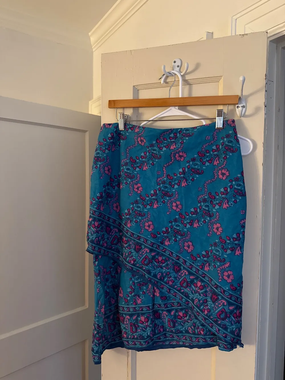 90s Teal & Pink Floral Wrap-Style Skirt photo 1