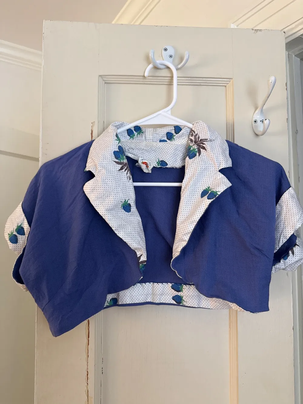 50s Blue Strawberry Cropped Bolero Jacket photo 1