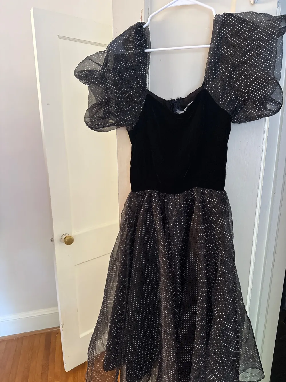 80s Puff-Sleeve Polka Dot Party Dress with Velvet Bodicr photo 1