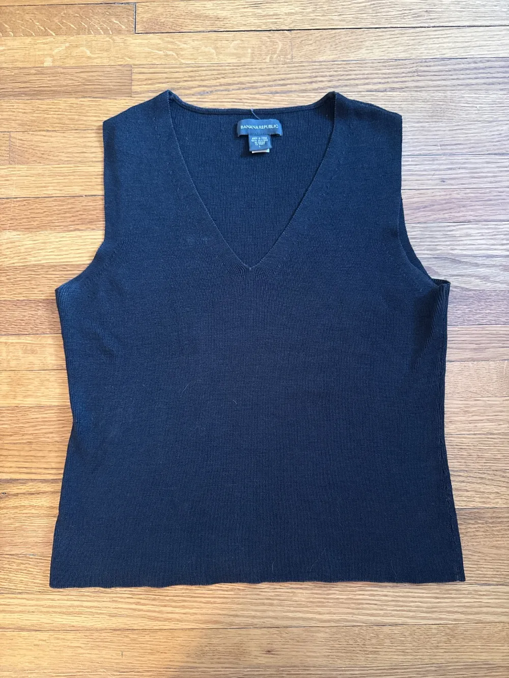 2002 Black Silk Banana Republic Top photo 1