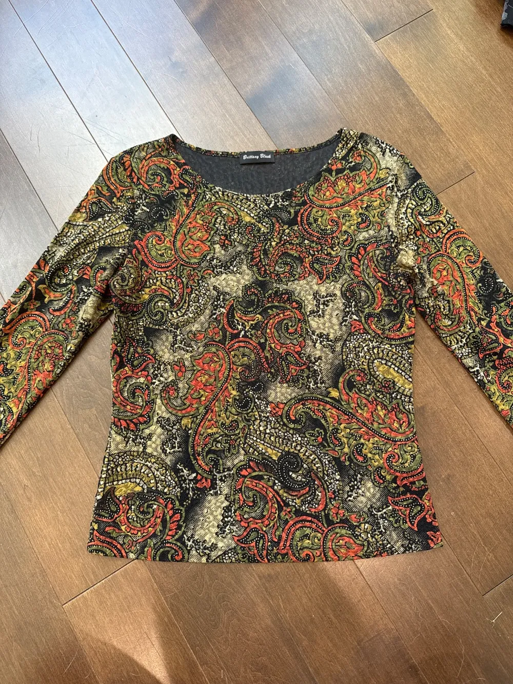 Y2K Orange, Green, Black Paisley Print Sparkle Top photo 1