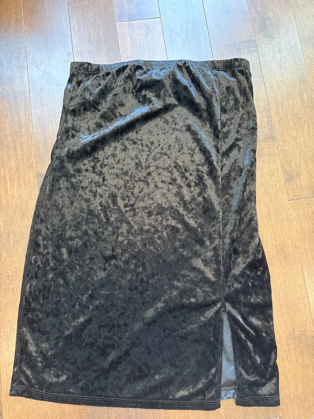 90s Black Velvet Skirt photo 1