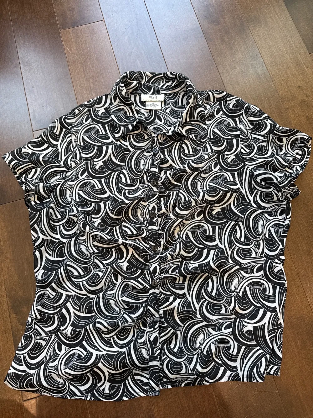 2000s Black & White Swirl Pattern Top photo 1