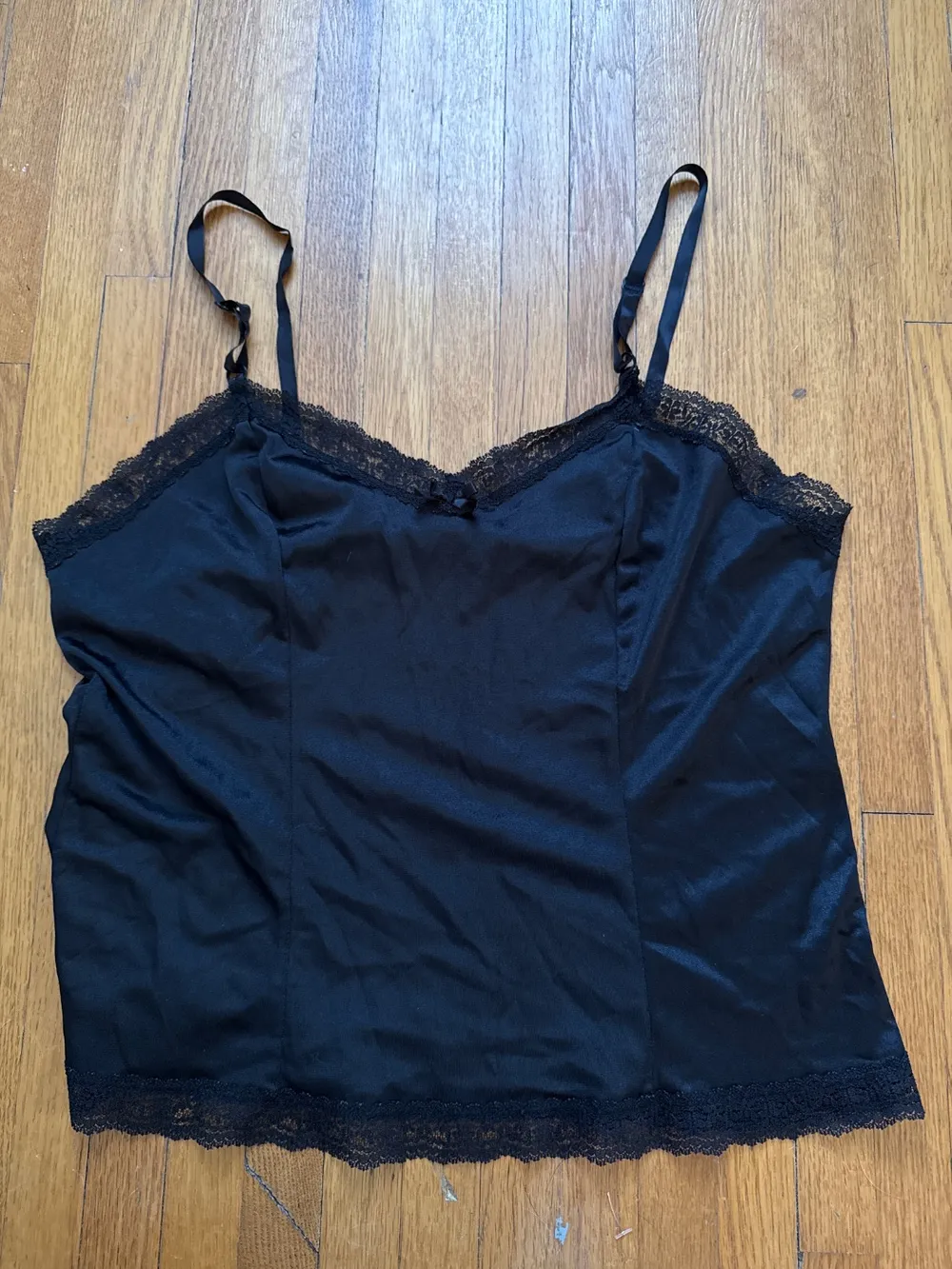 90s Black Lace Trimmed Cami photo 1