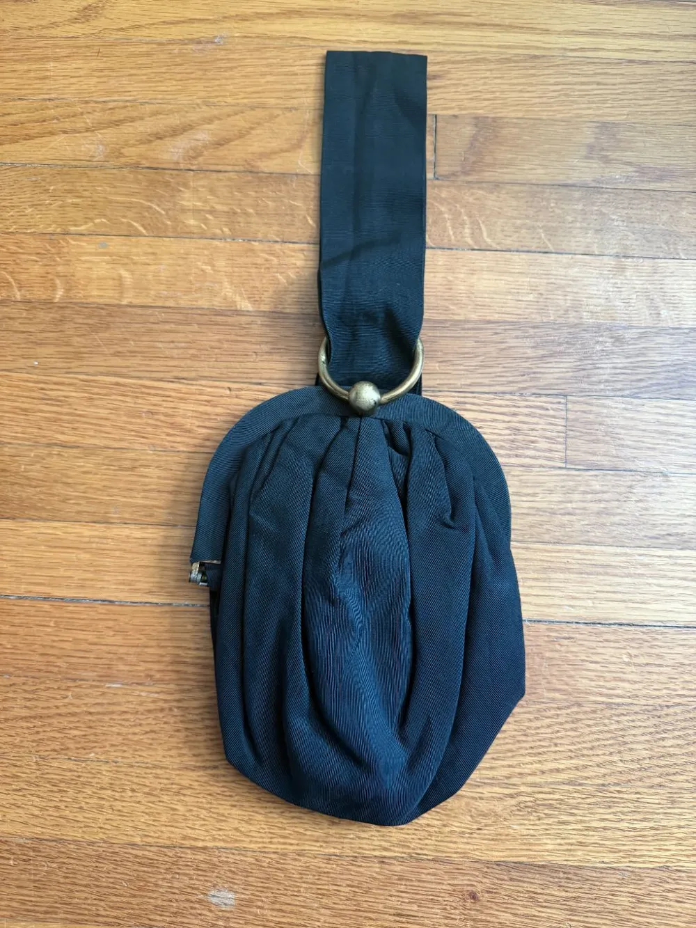 50s Black Ring Handbag photo 1