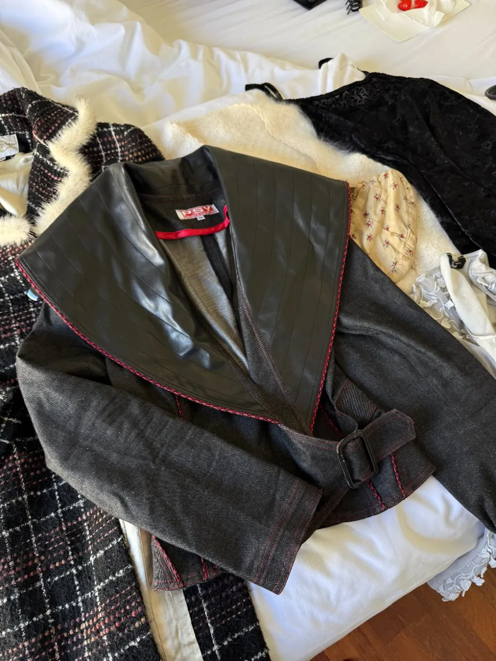 90s Black Leather Lapel Belted Jacket photo 1
