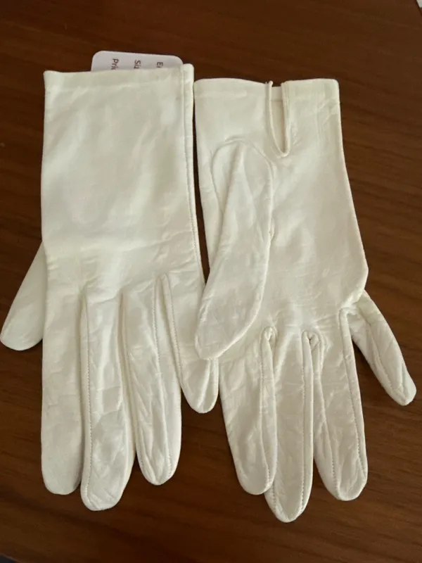 50s White Leather Gloves
